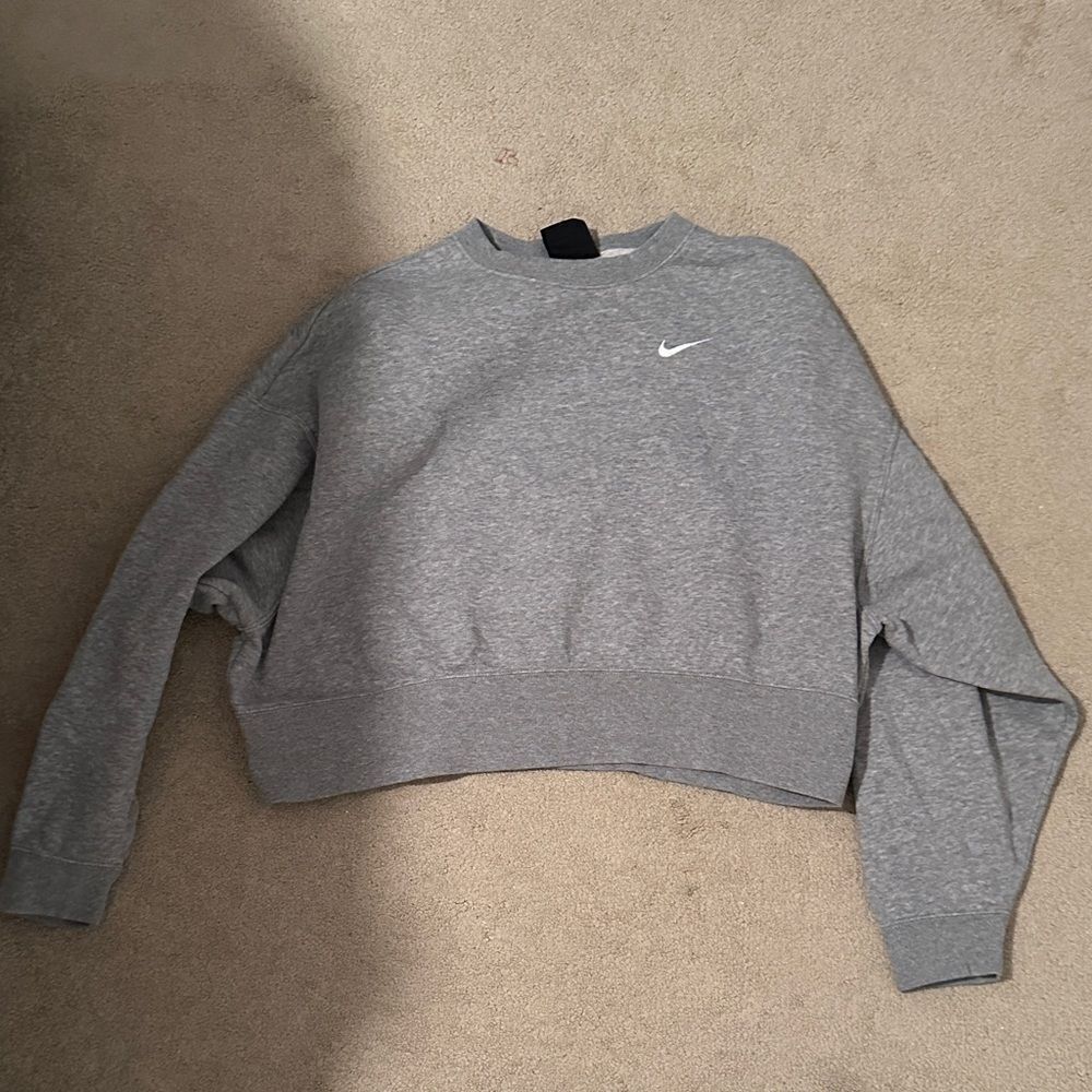 XS Nike Women's Heather Gray Crewneck Sweatshirt